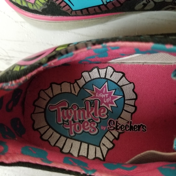 Skechers Twinkle Toes Light Up Heart Jeweled Canvas Sneakers - Picture 10 of 13